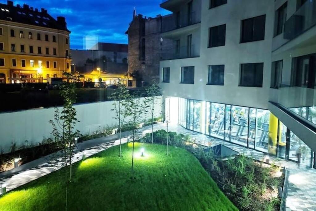 B104 - Liberty Bridge Lovely Home With Free Parking Budapest Ngoại thất bức ảnh